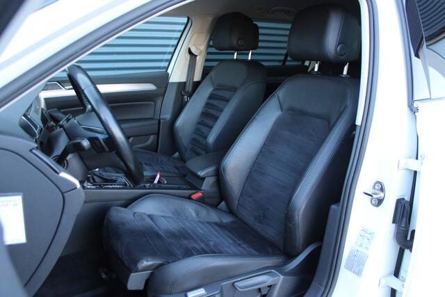 Volkswagen PASSAT Variant 1.4 TSI GTE Highline Leder/Alcantara Camera Elek-Trekhaak CarPlay