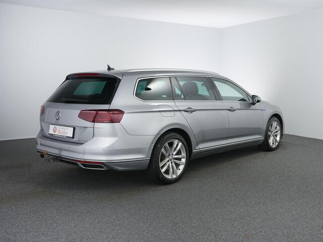 Volkswagen PASSAT Variant 1.4 TSI PHEV GTE Business | Zwenkhaak | Matrix | Virtual | Leer | Zwarte hemel |