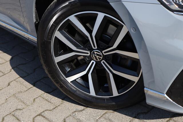 Volkswagen PASSAT Variant 1.4 TSI PHEV GTE | Trekhaak | Camera | ACC |