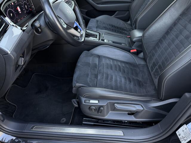 Volkswagen PASSAT Variant 1.4 TSI PHEV GTE / Trekhaak (1.600 KG) / Keyless / Carplay / Sensoren V+A / camera /