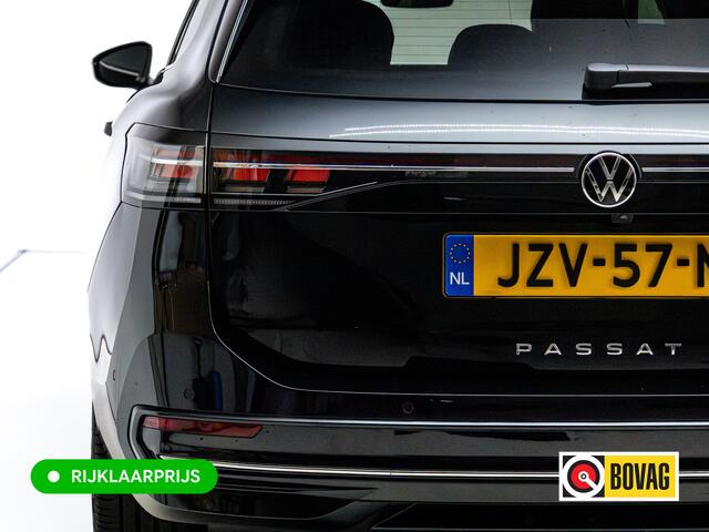 Volkswagen PASSAT Variant 1.5 eHybrid Elegance Business | Elec. Trekhaak | Matrix Led | Stoel- & Stuurverwarming + massage | Verlichte led strip, Ergo stoel, Sfeerverlichting, Navigatie, App. connect, Zomer en winterset om LMV