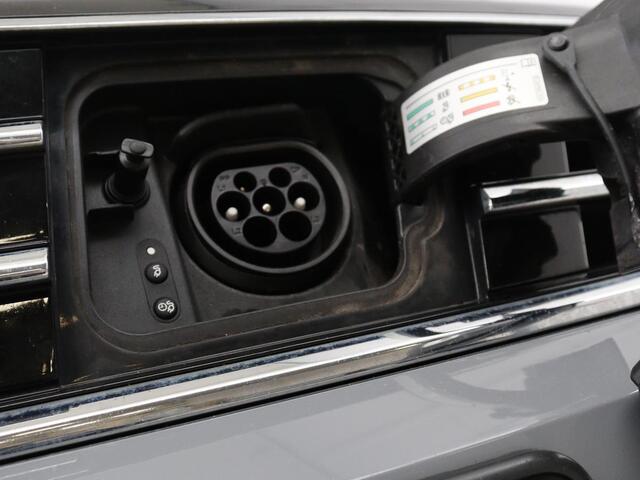 Volkswagen PASSAT 1.4 TSI PHEV GTE Business | Adaptive Cruise | Stoelverwarming | Trekhaak | Carplay | Massage | Camera