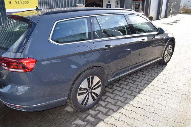 Volkswagen PASSAT 1.4 TSI PHEV GTE Business