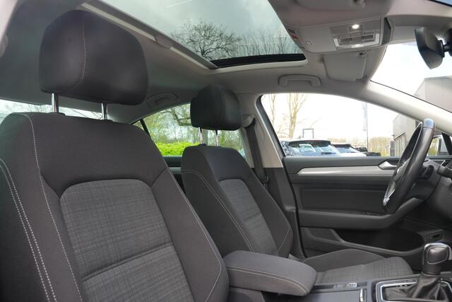 Volkswagen PASSAT 1.5 TSI Business Automaat Pano Dak trekhaak