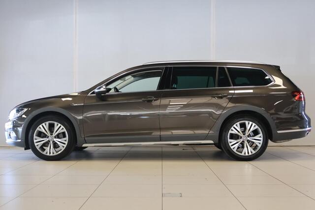 Volkswagen PASSAT Variant 2.0 TSI 4Motion Highline | Alltrack