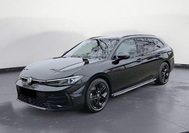 Volkswagen PASSAT Variant 2.0 TDI R-Line 150 PK Automaat ACC Trekhaak LED Massage 360 Camera Stuurverwarming Stoelverwarming