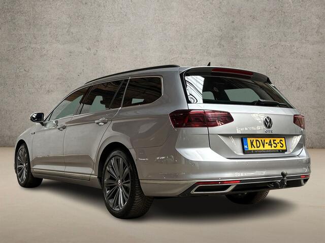 Volkswagen PASSAT Variant 1.4 TSI PHEV GTE 218Pk Automaat (PANORAMADAK, VIRTUAL COCKPIT, APPLE CARPLAY, MEMORY SEATS, LEDER, STOELVERWARMING, KEYLESS, 360 CAMERA, TREKHAAK, NIEUWSTAAT)