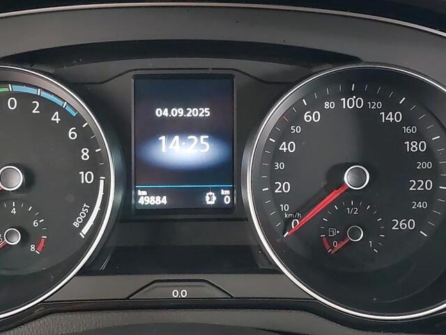 Volkswagen PASSAT Variant GTE 1.4 TSI PHEV 218PK | Achteruitrijcamera | Adaptive Cruise | Getint Glas | Massage | Carplay/Android | Moonstone Grey |