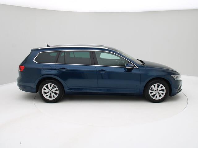 Volkswagen PASSAT Variant 2.0 TDI Business Aut. / Camera / Trekhaak / UNIEKE KM.STAND / Origineel NL
