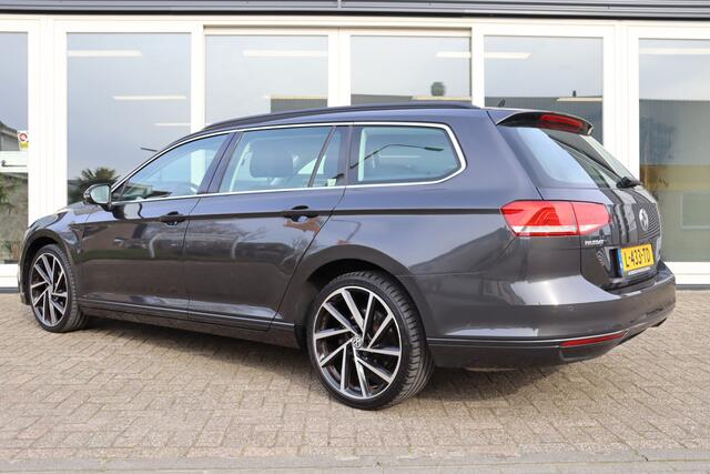 Volkswagen PASSAT Variant 1.4 TSI ACT Highline, Automaat, Cruise Control, Climate Control, Navi, Inklapbare Trekhaak, Prijs Is Rijklaar Inclusief 6 Maanden Garantie