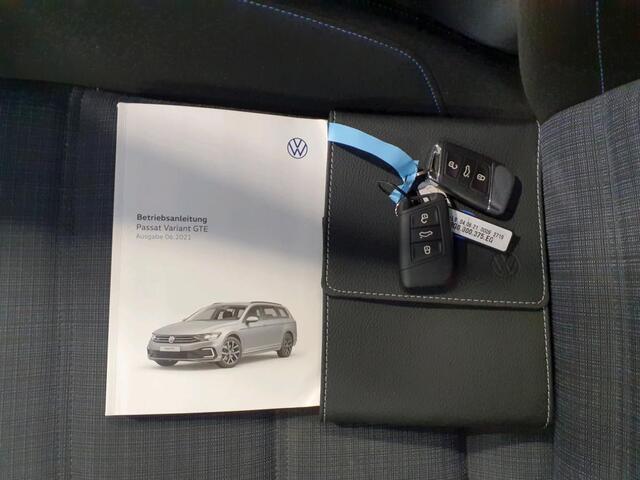 Volkswagen PASSAT 1.4 TSI PHEV GTE EL Treh+aKlep Camera el stoelverts Business