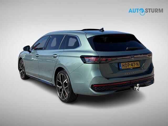 Volkswagen PASSAT Variant 1.5 eHybrid R-Line Edition NL-Auto, Volle Opties!