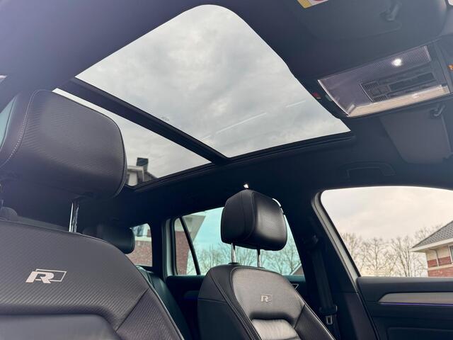 Volkswagen PASSAT Variant 2.0 TSI Elegance Business R Panodak Camera Trekhaak Dynaudio Navigatie