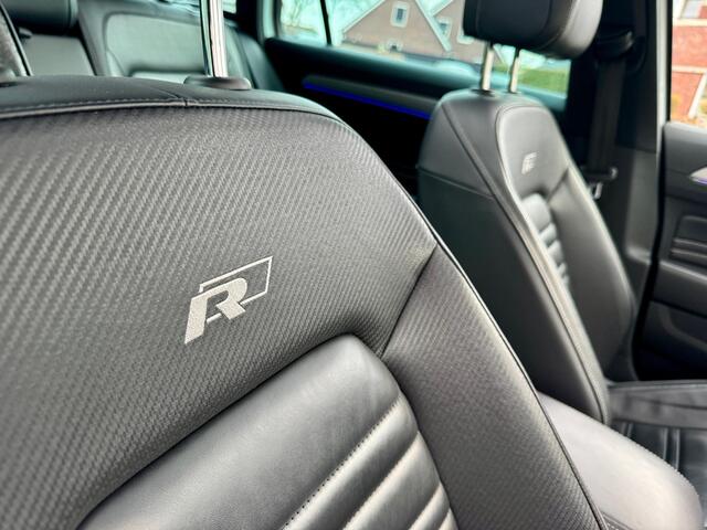 Volkswagen PASSAT Variant 2.0 TSI Elegance Business R Panodak Camera Trekhaak Dynaudio Navigatie