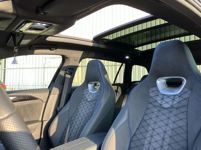 Volkswagen PASSAT Variant 1.5eHybrid 200kW/272PK R-Line Black Style DSG · Panoramadak · Trekhaak · Harman/Kardon sound · Camera · Garantie t/m 03-07-2030 of 100000km