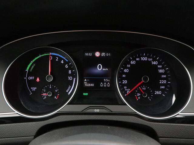 Volkswagen PASSAT Variant 1.4 TSi 218 Pk Automaat PHEV GTE Business | Full LED | Stoelverwarming | Adaptive Cruise | Trekhaak | Camera | CarPlay | 17 Inch | 103.840 Km !!