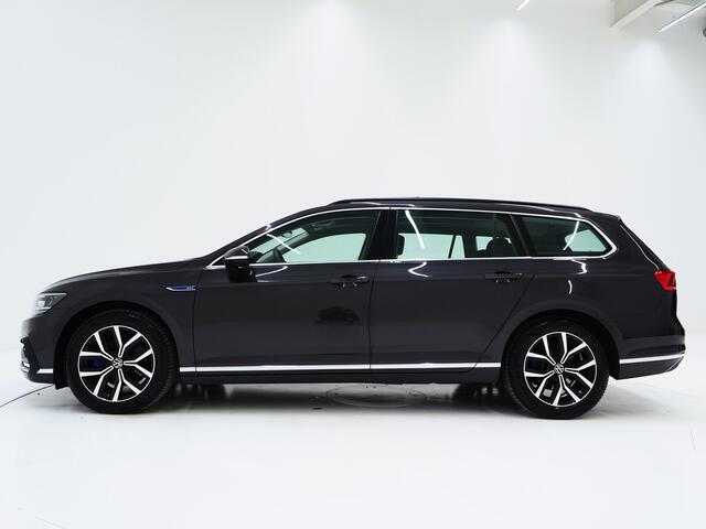 Volkswagen PASSAT Variant 1.4 TSI PHEV GTE | Panoramadak | Massage | HUD | 360 | Keyless | Adaptive Cruise | Virtual | Carplay