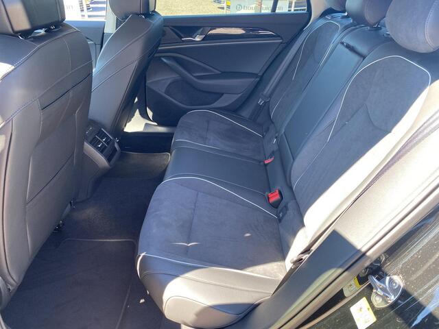 Volkswagen PASSAT Variant 1.5 eHybrid Business | PHEV | 218 Pk | Trekhaak | Massage stoelen | HUD | ACC |