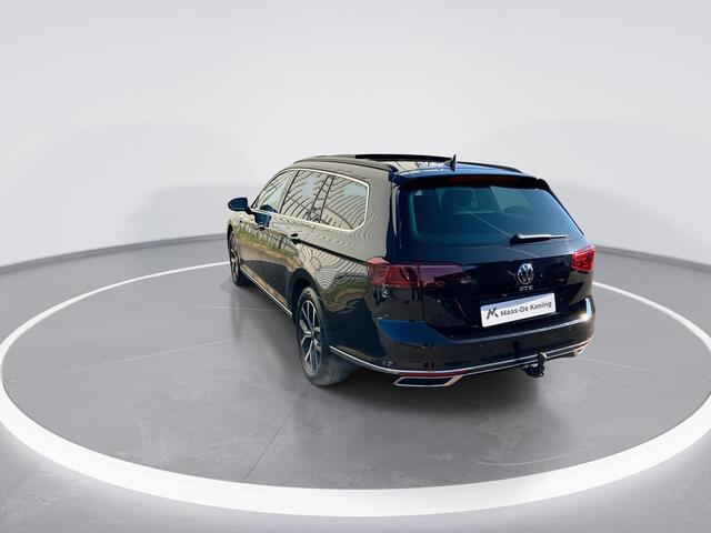 Volkswagen PASSAT Variant 1.4TSI PHEV 160kW/218PK GTE · Panoramadak · Trekhaak · Navigatie · Camera · Stoelverwarming ·