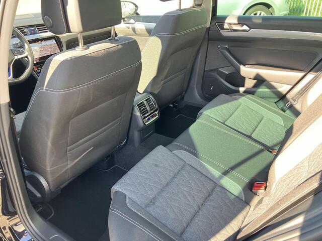 Volkswagen PASSAT Variant 1.4TSI PHEV 160kW/218PK GTE · Panoramadak · Trekhaak · Navigatie · Camera · Stoelverwarming ·