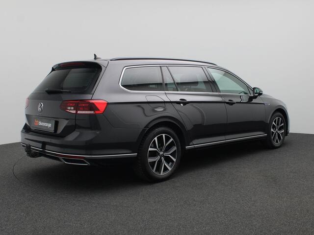 Volkswagen PASSAT Variant 1.4 TSI PHEV GTE Business 218PK DSG SOH 89,87%, Full led, Trekhaak, Head-up display, Adaptive cruise met travel assist, Keyless, Elek. bedienbare achterklep, Stoelverwarming, Achteruitrijcamera, 17" lichtmetaal