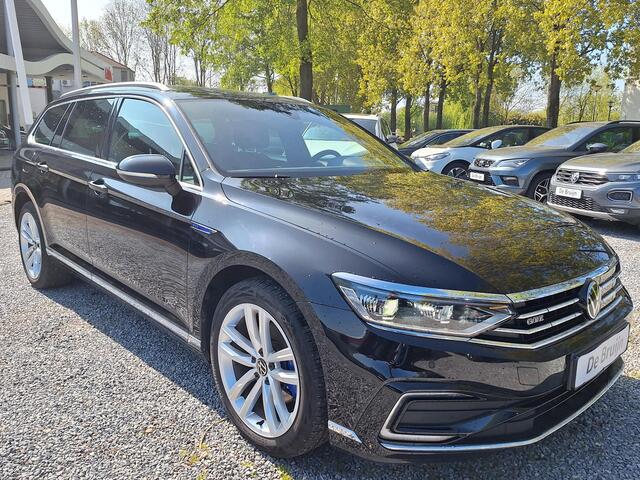 Volkswagen PASSAT Variant 218pk DSG Hybrid GTE (Trekhaak,Virtual,Camera,Ergo)
