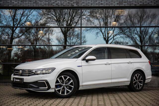 Volkswagen PASSAT Variant 1.4 TSI PHEV GTE Business , SoH 94%, Adaptive cruise, Trekhaak, Carplay, Camera,