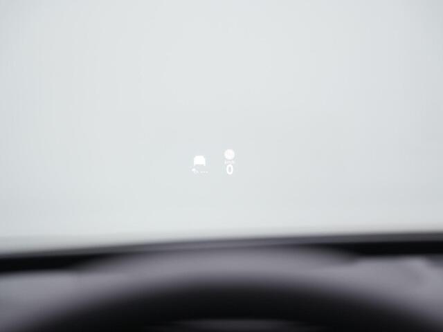 Volkswagen PASSAT Variant 1.5 eTSI 272 pk R-Line | Panoramadak | Trekhaak | Head-up display | IQ Light | Stuur-/stoelverwarming | Adaptive Cruise