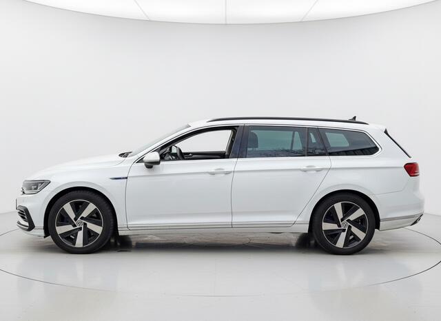 Volkswagen PASSAT Variant 218PK DSG HYBRID GTE BUSINESS TREKHAAK/CAMERA/NAVI/VIRTUAL