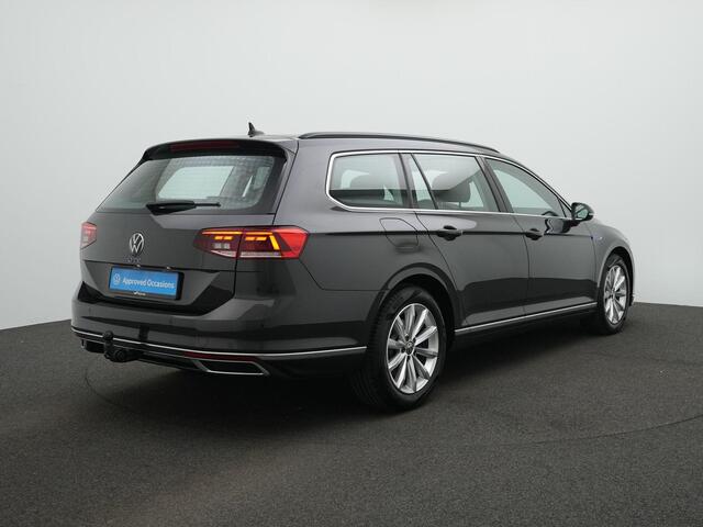 Volkswagen PASSAT 1.4 TSI 218 pk PHEV GTE | Trekhaak | 360 Camera | Stoelverwarming | Adaptive Cruise | Navigatie
