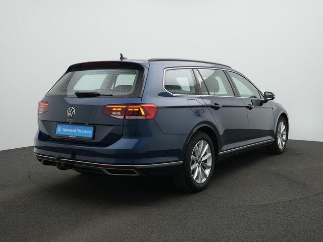Volkswagen PASSAT 1.4 TSI 218 pk PHEV GTE | Trekhaak | Discover Pro | Achteruitrijcamera | Stoelverwarming | Adaptive Cruise