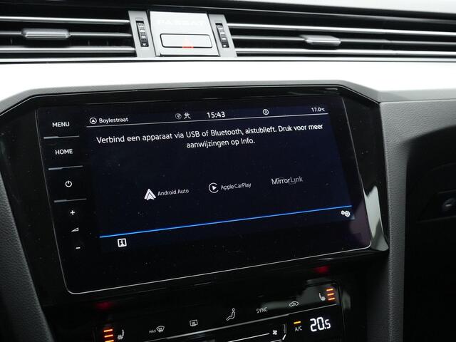 Volkswagen PASSAT 1.4 TSI 218 pk PHEV GTE | Trekhaak | Discover Pro | Achteruitrijcamera | Stoelverwarming | Adaptive Cruise