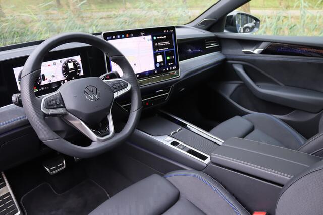 Volkswagen PASSAT Variant 1.5 eHybrid 272PK R-Line Edition Black Style Leder/Pano/IQ.Light/360/Headup/HK/Navi Max/ACC/19"/Trekhaak wegkl.