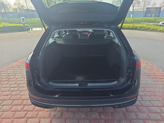 Volkswagen PASSAT Variant 1.5 eHybrid Business | PHEV | 204Pk | A-Camera | Trekhaak | A-Camera |