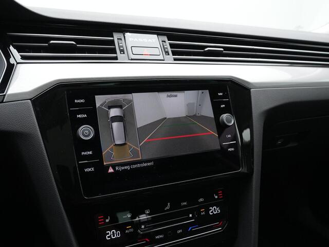 Volkswagen PASSAT 1.4 TSI 218 pk PHEV GTE | Panoramadak | Head-up display | 360 Camera | Adaptive Cruise | Elektrische achterklep