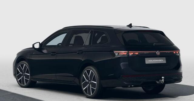 Volkswagen PASSAT Variant 1.5 eHybrid 272PK DSG R-Line Edition / Resterende Fabrieksgarantie tot 11-08 2030 / Trekhaak / Panoramadak / Leer / 19'' LMV / VW