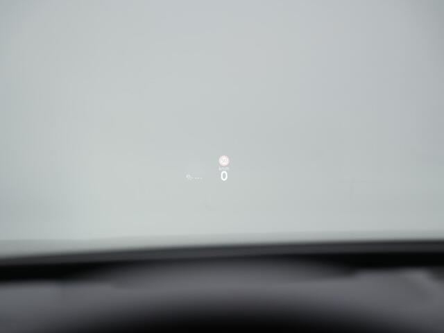 Volkswagen PASSAT Variant 1.5 e-Hybrid 204 pk Business | Trekhaak | Head-Up Display | Achteruitrijcamera | Massagestoelen | Stuur-/Stoelverwarming