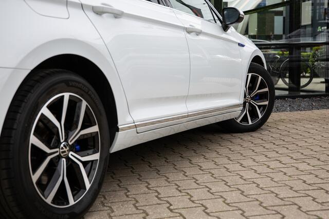 Volkswagen PASSAT Variant 1.4 TSI PHEV GTE Business SoH 94%, Adap. cruise, Trekhaak, Carplay, Camera,