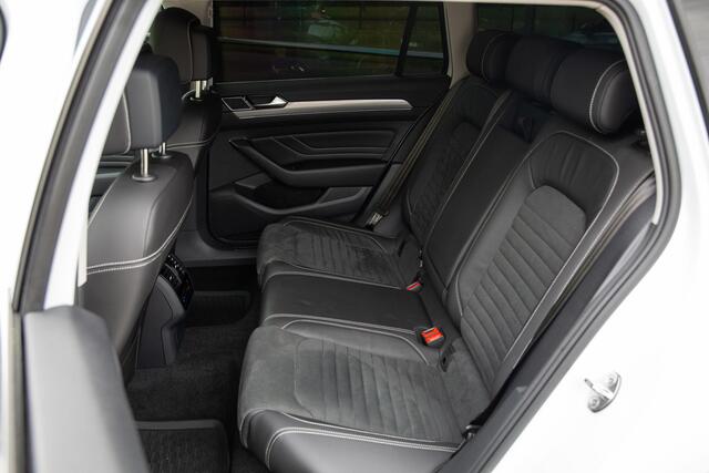 Volkswagen PASSAT Variant 1.4 TSI PHEV GTE Business SoH 94%, Adap. cruise, Trekhaak, Carplay, Camera,