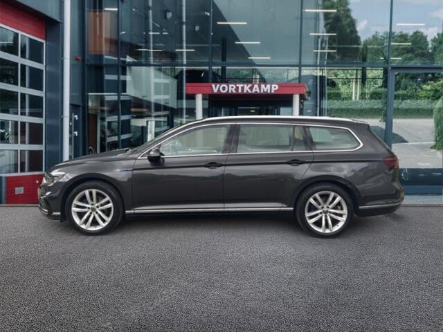Volkswagen PASSAT 1.4 TSI DSG GTE TREKHAAK/PANO-DAK/360CAM/ELEK-KLEP/ACC/STOEL+STUURVERW