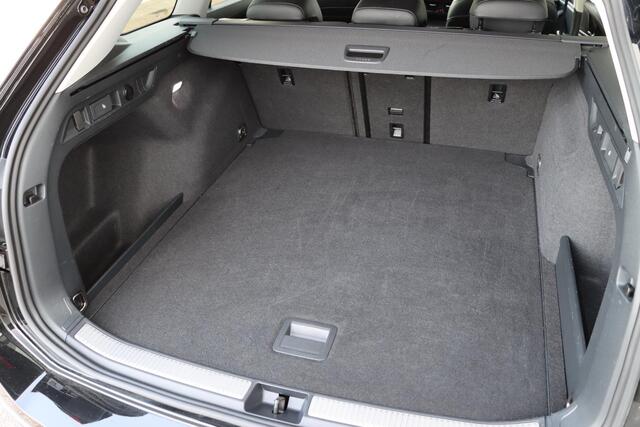 Volkswagen PASSAT Variant 1.5 eTSI Business 150pk DSG7