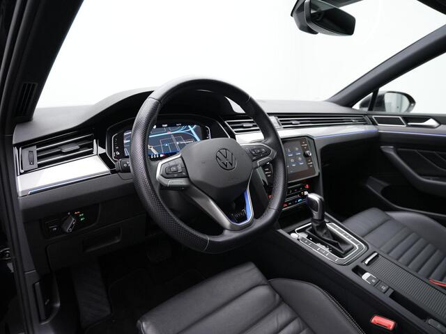 Volkswagen PASSAT 1.4 TSI PHEV GTE Business | Leder | IQ Light | Achteruitrijcamera | Adaptive Cruise | Elektrische achterklep | Stuur-/stoelverwarming
