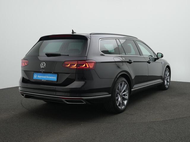 Volkswagen PASSAT 1.4 TSI PHEV GTE Business | Leder | IQ Light | Achteruitrijcamera | Adaptive Cruise | Elektrische achterklep | Stuur-/stoelverwarming
