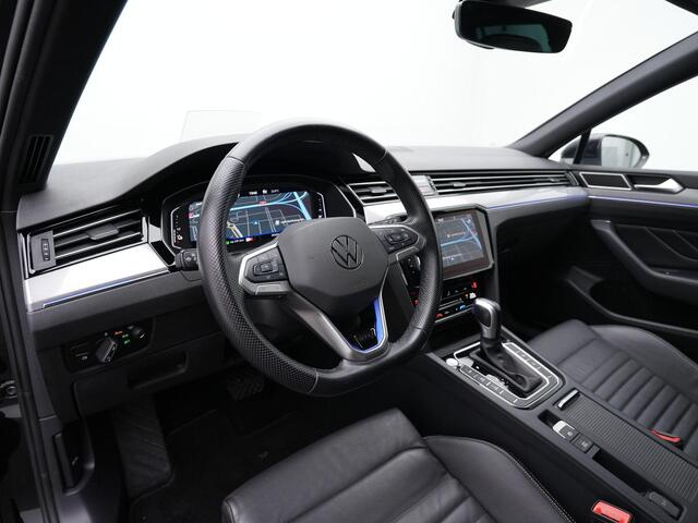 Volkswagen PASSAT Variant 1.4 TSI PHEV 218 pk GTE | Panoramadak | Trekhaak | Leder | Head-up display | IQ Light | Adaptief onderstel