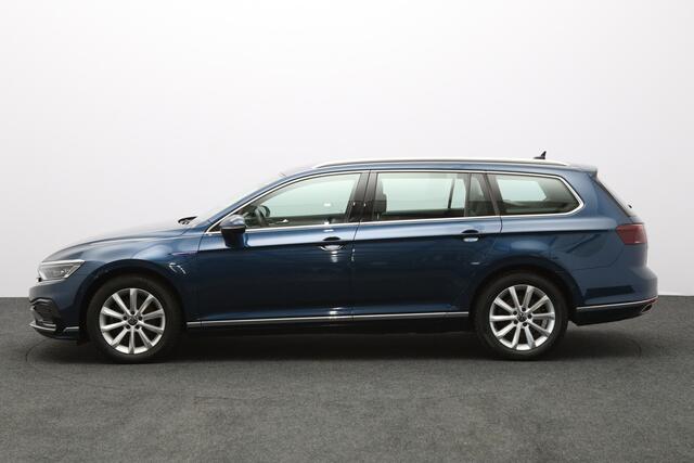 Volkswagen PASSAT Variant 1.4 TSI PHEV GTE 218 PK BNS, Trekhaak, Groot-Navigatie, Leder-Alcantara, 360 Camera