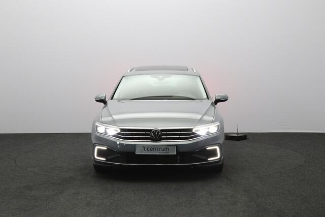 Volkswagen PASSAT Variant 1.4 TSI 218 PK PHEV GTE BNS, Trekhaak, Panoramadak, Matrix-LED, Adap. Cruise Control