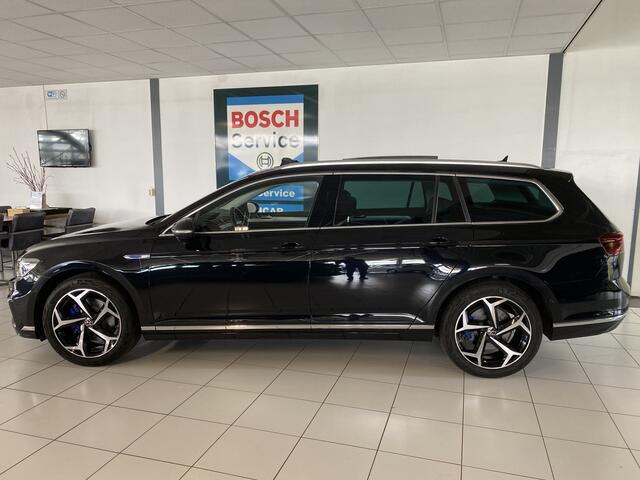 Volkswagen PASSAT Variant 1.4 TSI PHEV GTE Business Panodak /Trekhaak /Leer /Virtual cockpit/stoel-stuur verwarming