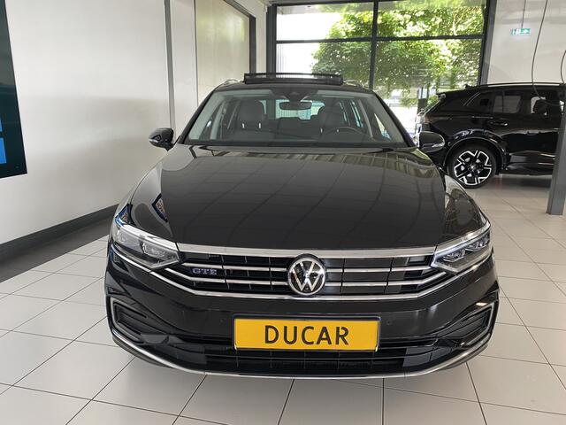 Volkswagen PASSAT Variant 1.4 TSI PHEV GTE Business Panodak /Trekhaak /Leer /Virtual cockpit/stoel-stuur verwarming