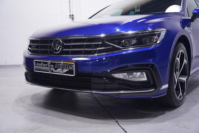 Volkswagen PASSAT Variant 1.5 TSI R-Line Business + NAP IQ.Light-R-Line int. Vol leder Camera Apple Carplay Stoel- en voorruitverwarming