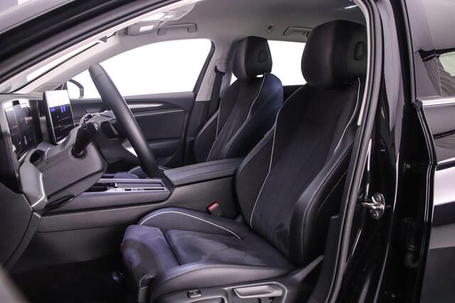 Volkswagen PASSAT Variant Business 1.5 eTSI 150pk DSG Automaat Trekhaak, Adaptive cruise control, Navigatie, Stoelverwarming, Achteruitrijcamera, LED koplampen, Parkeersensoren